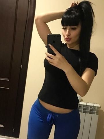 Юна